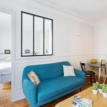Apartment Montmartre - Cozy For 2 Guests *