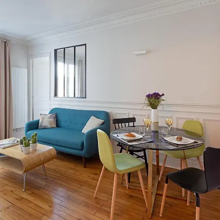Apartment Montmartre - Cozy For 2 Guests Paris
