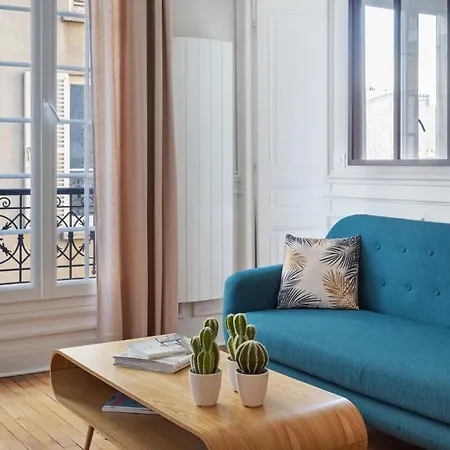 Apartment Montmartre - Cozy For 2 Guests *